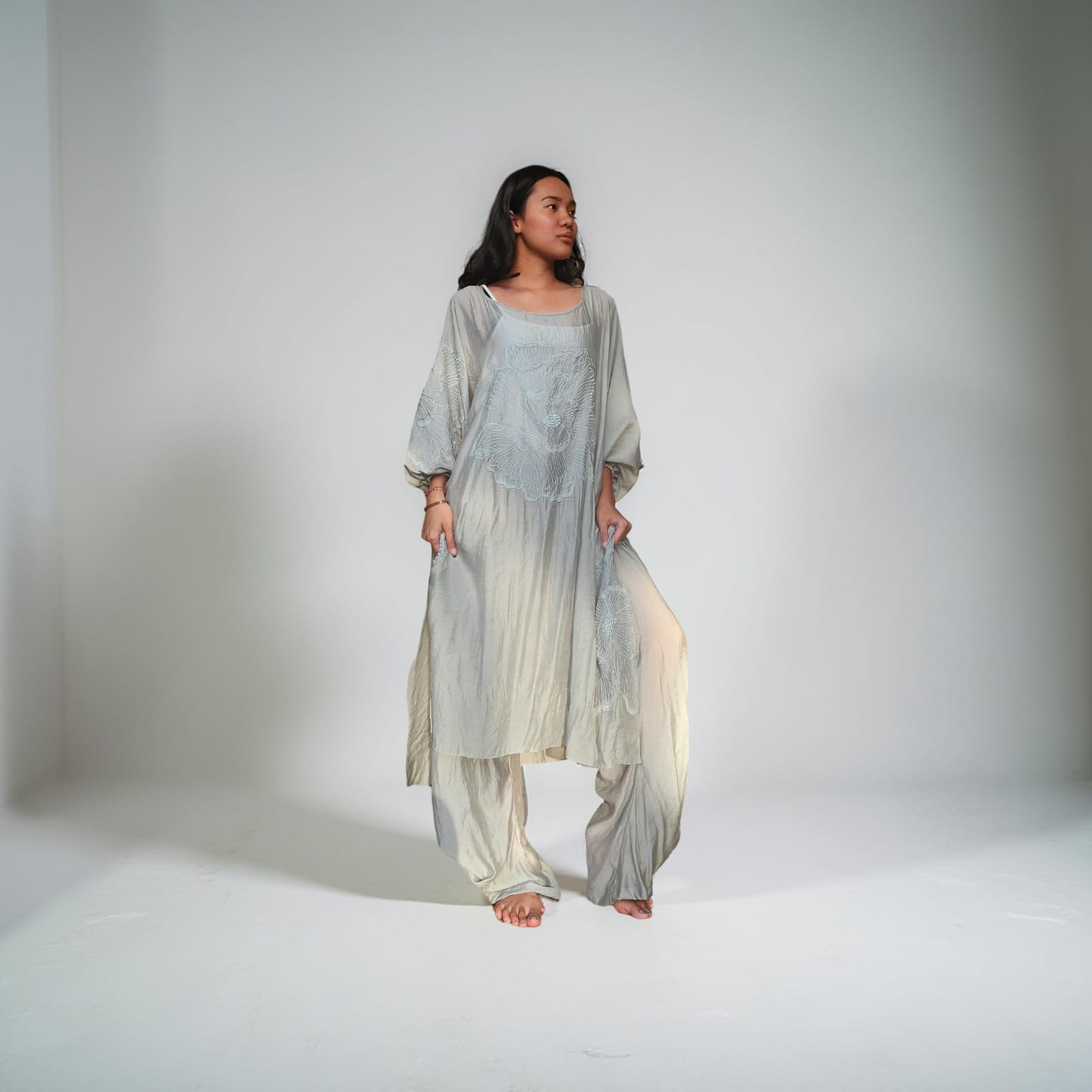 "Nusa Indah" One Set